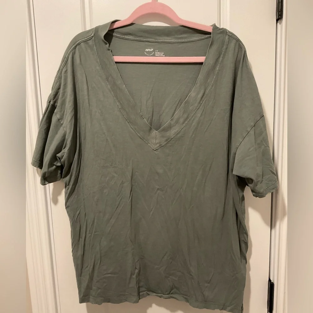 aerie Olive Green V-Neck Distressed Boyfriend Tee Size Large - Picture 1 of 6